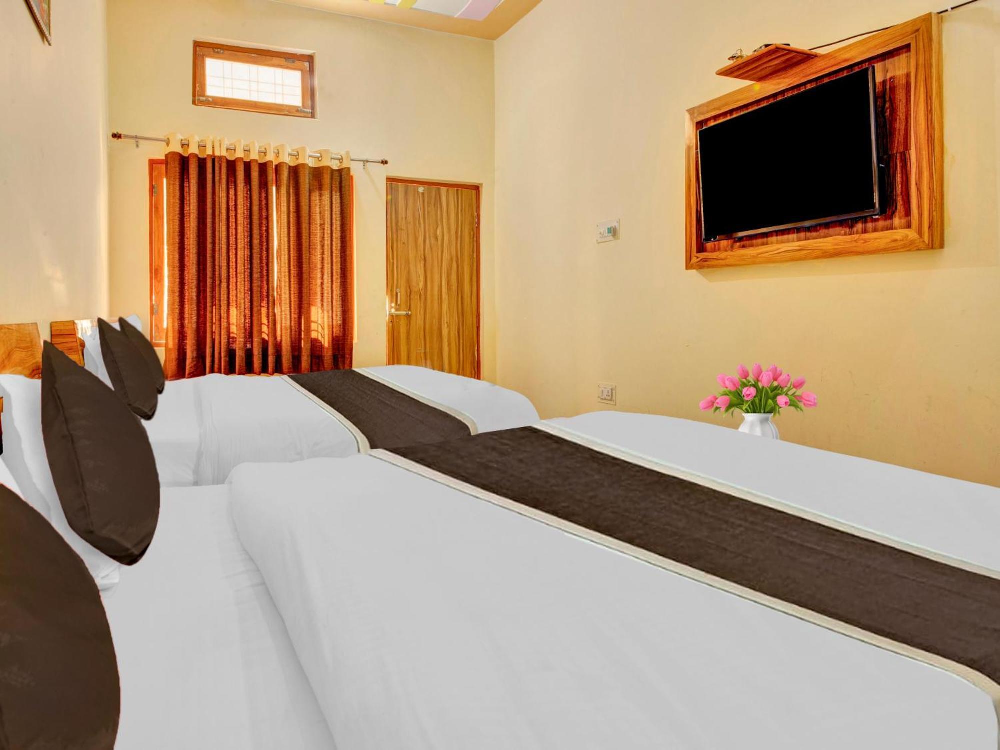 Hotel Kailasha Uttarkāshi Екстериор снимка