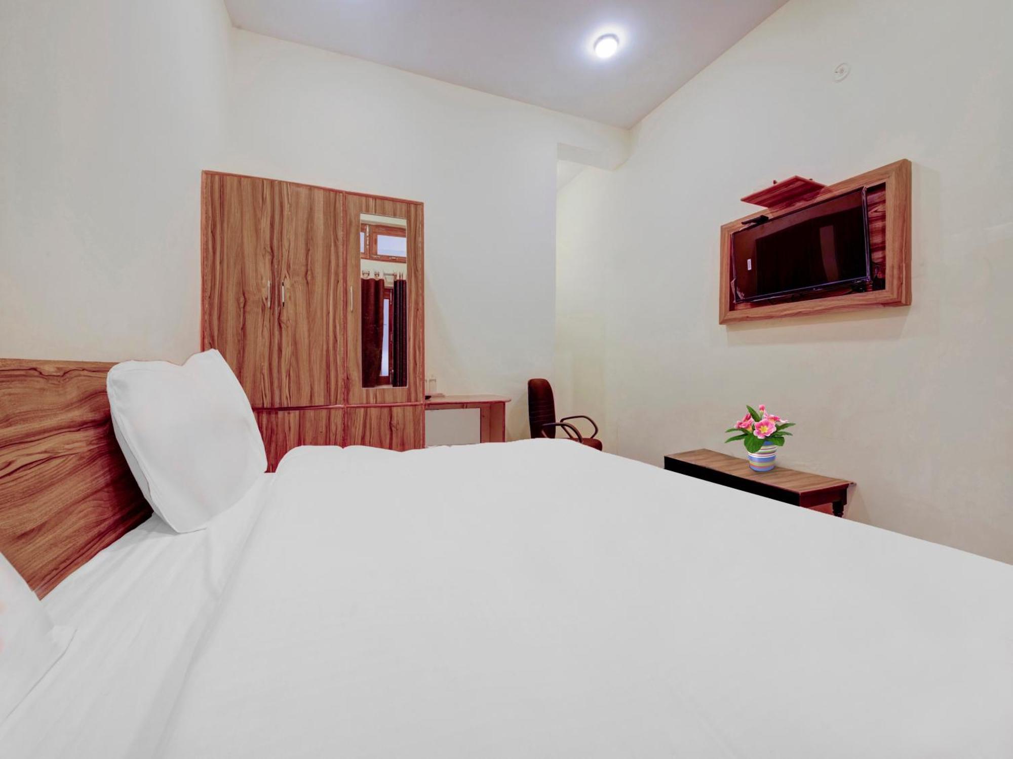 Hotel Kailasha Uttarkāshi Екстериор снимка